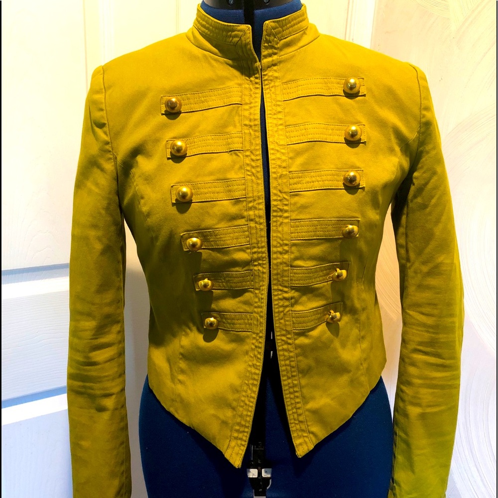 WOMEN’S BLAZER